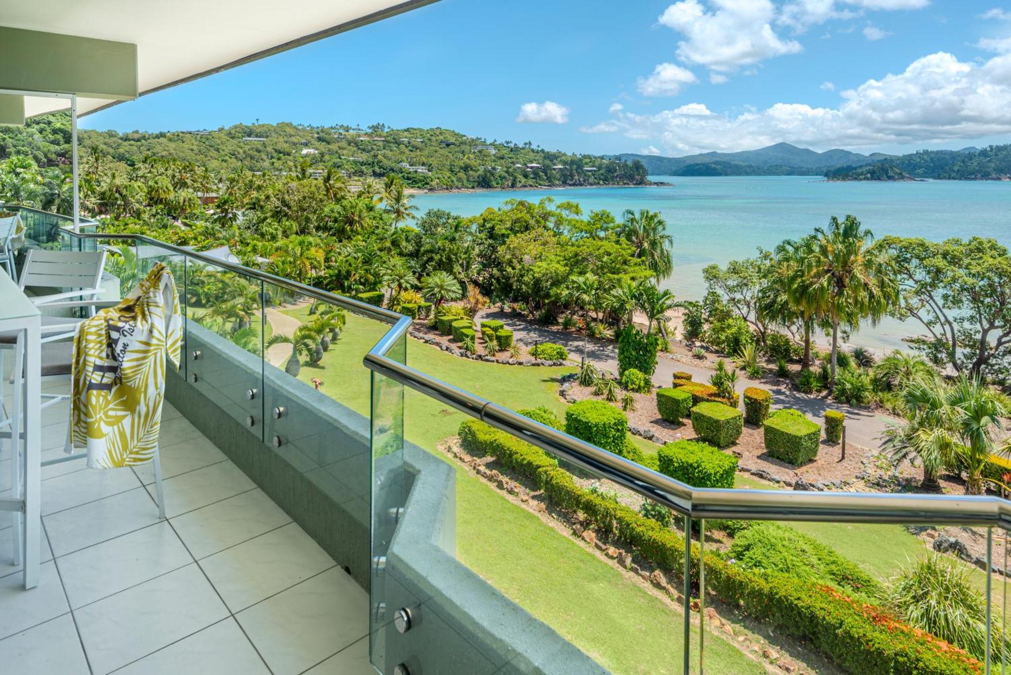 Lagoon Beachfront Lodge 202 On Hamilton Island By Hamorent Kültér fotó