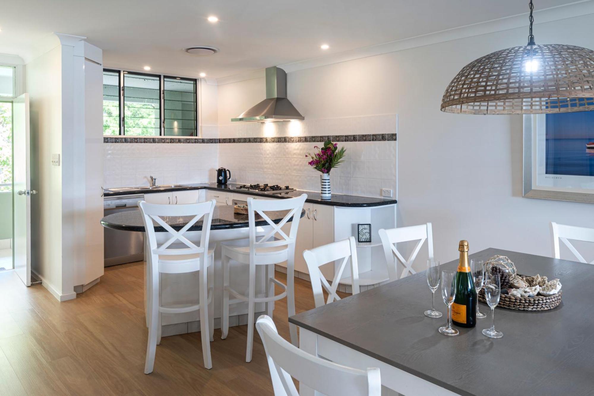 Lagoon Beachfront Lodge 202 On Hamilton Island By Hamorent Kültér fotó